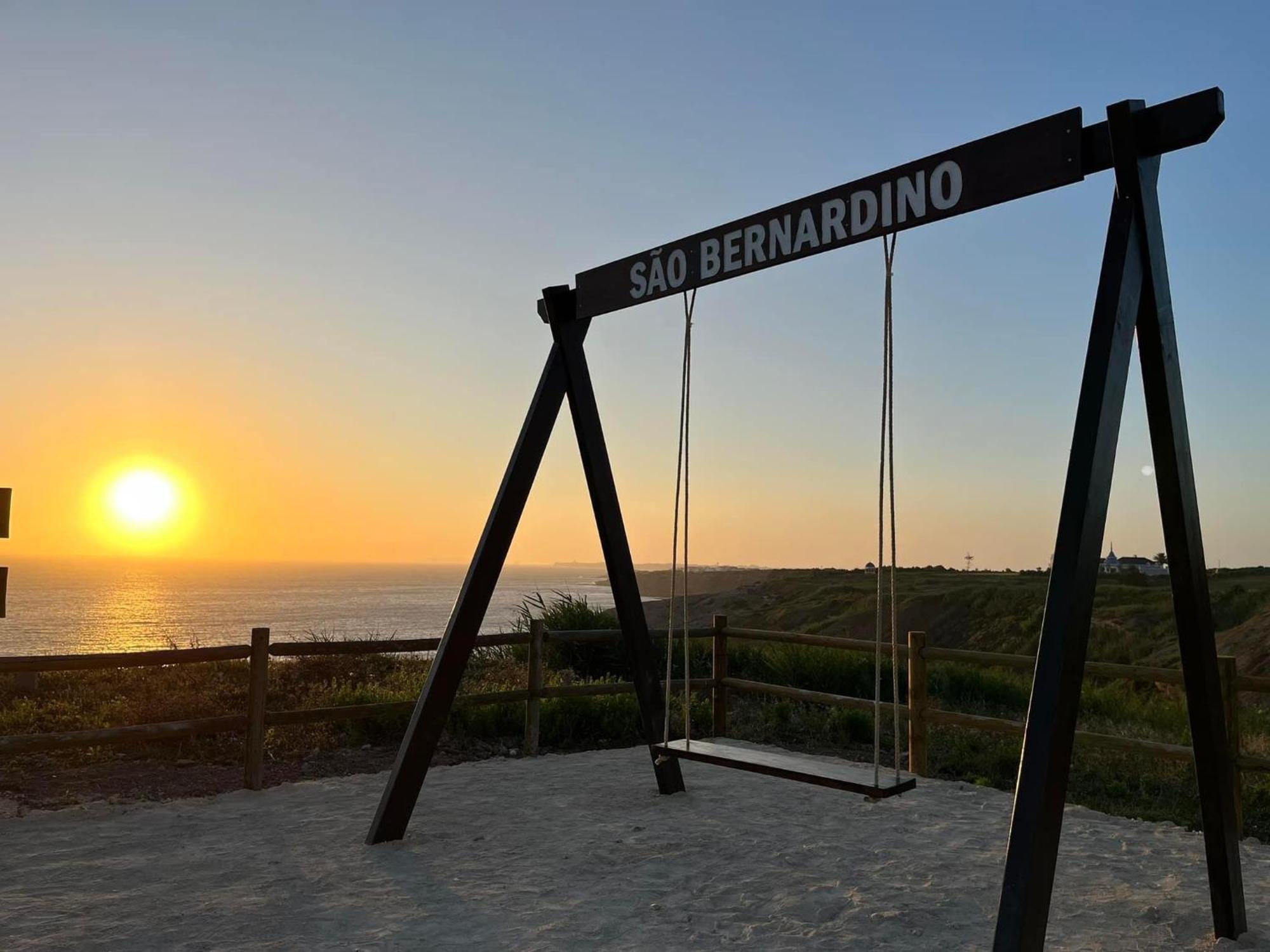 Casa Do Portao Azul - Espadarte Atouguia Da Baleia Bagian luar foto